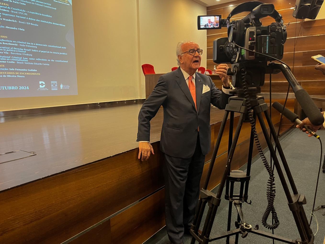 Foto Conferência Direito Penal e Democracia Hoje 4